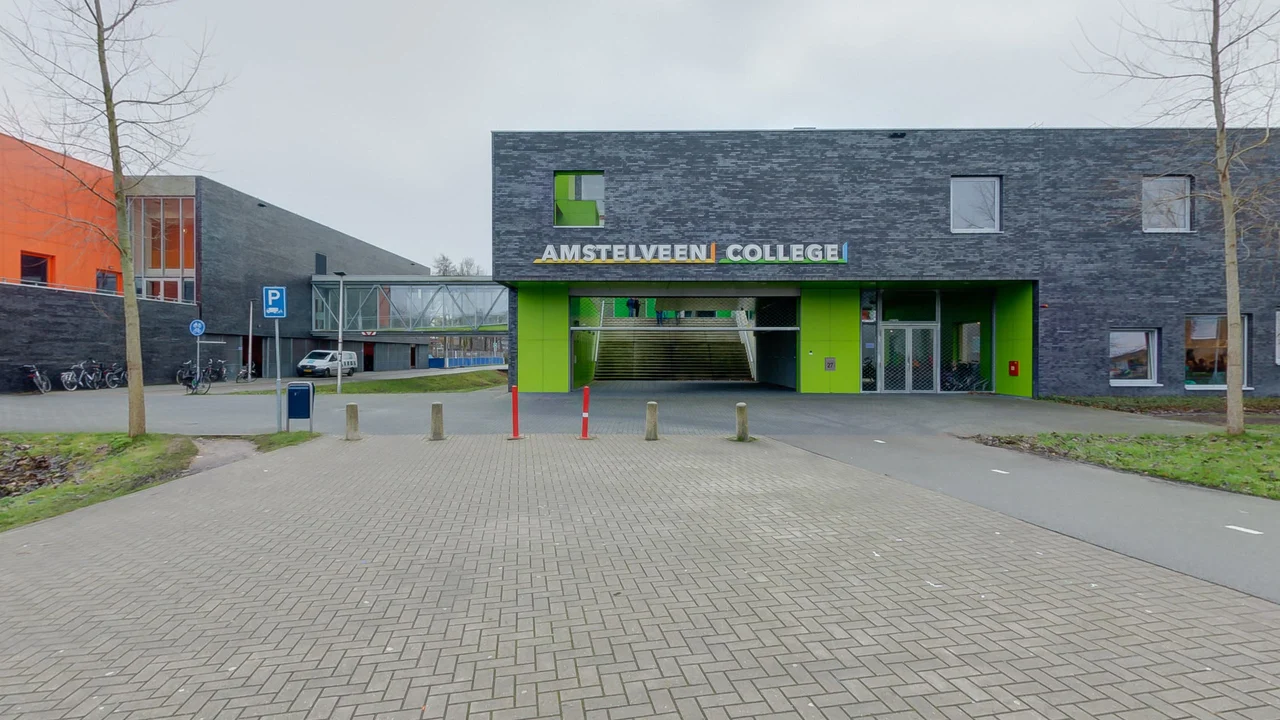 Main entrance and forecourt at Amstelveen College