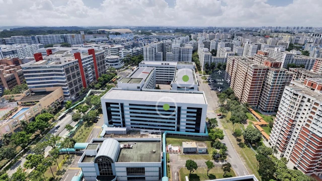 Luchtbeeld van de Marken-locatie in Singapore tussen omliggende stadsbebouwing