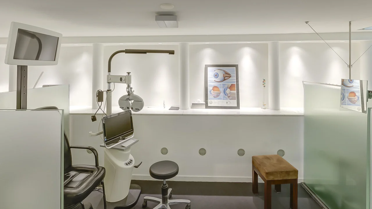 Oogmeetruimte bij Van der Leeuw Optiek in Delft
