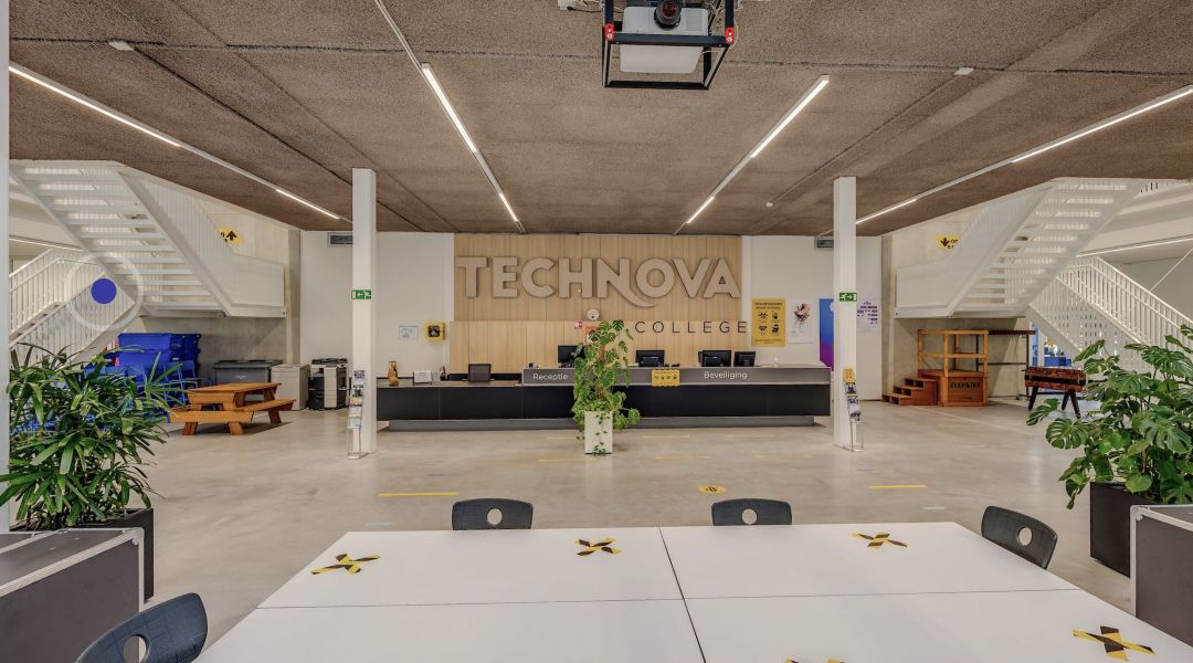 Reception hall and front desk at Technova College in Ede